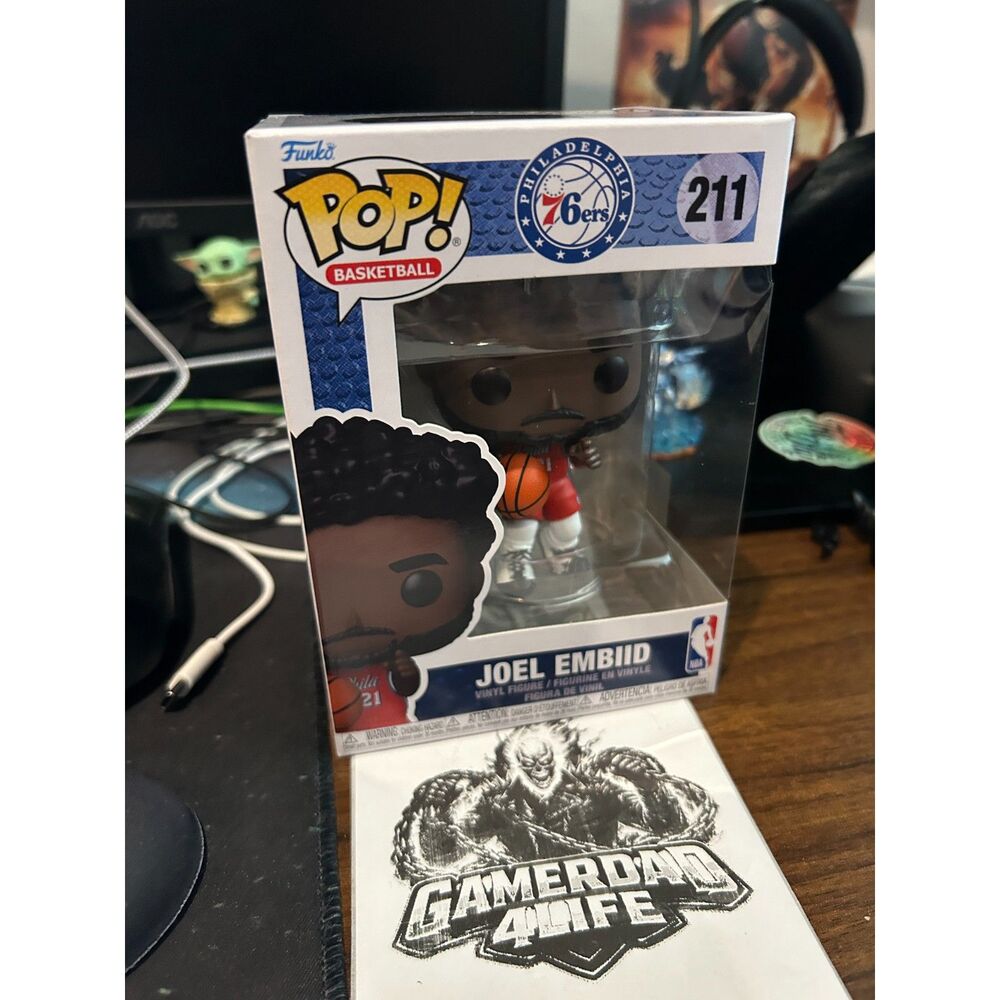 Funko Pop! NBA - Philadelphia 76ers - Joel Embiid Red Statement Jersey # 211 HTF